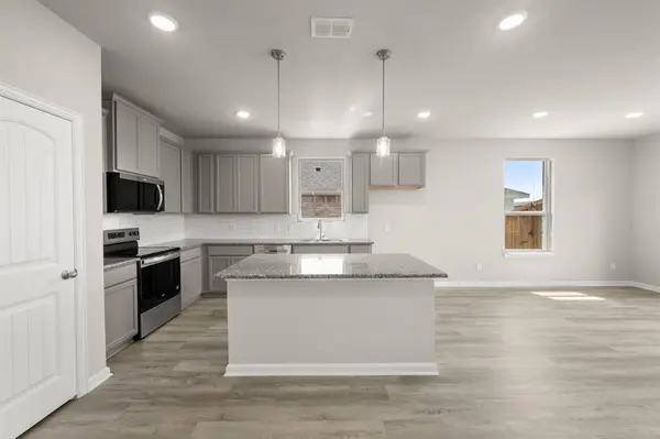 3113 Hawkview Drive, Cleburne, TX 76031