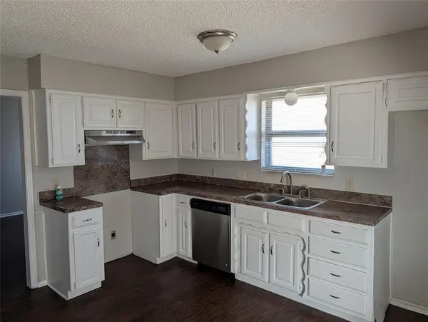 2625 Putnam Street, Fort Worth, TX 76112