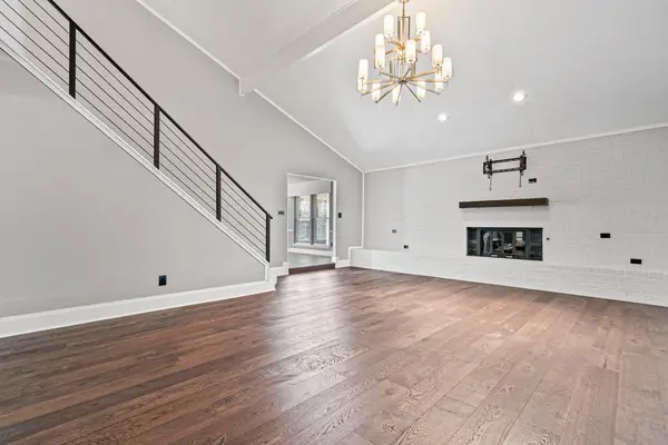 2010 Heatherbrook Drive, Grapevine, TX 76051