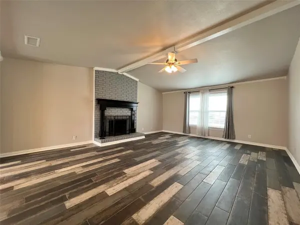 1617 Edge Hill Road, Benbrook, TX 76126