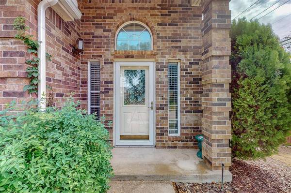 2702 Garden Springs Drive, Richardson, TX 75082
