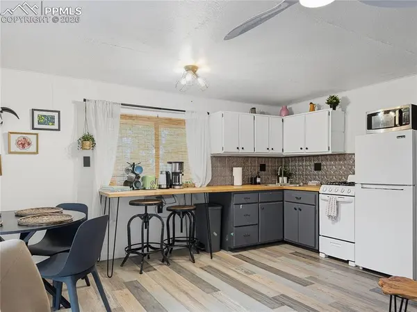 112 Denwood DR, Florissant, CO 80816