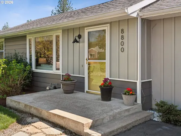 8800 SW CORAL ST, Portland, OR 97223