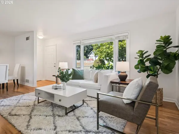 8800 SW CORAL ST, Portland, OR 97223