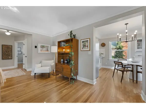 7007 SE 28TH AVE, Portland, OR 97202