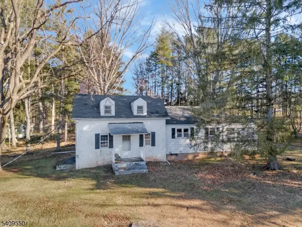 109 Lilac Dr, Clinton Twp., NJ 08801