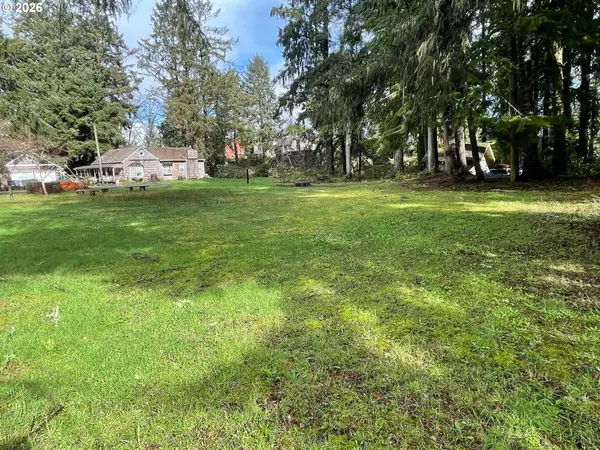 East of 723 5th ST, Gearhart, OR 97138