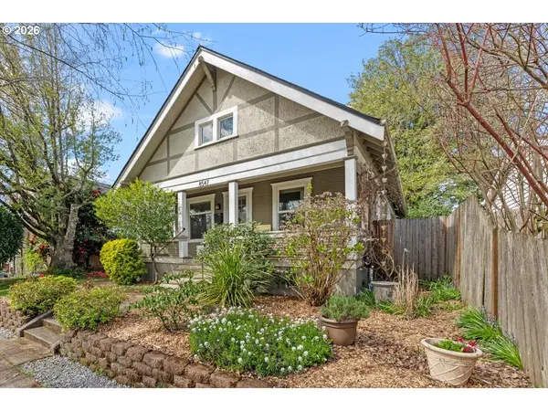 8547 N OSWEGO AVE, Portland, OR 97203