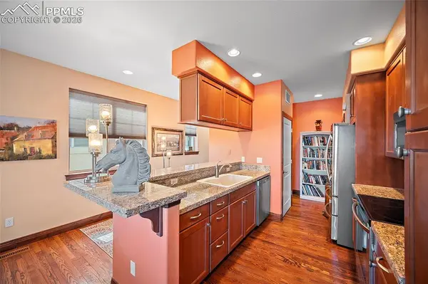 5817 Canyon Reserve HTS, Colorado Springs, CO 80919