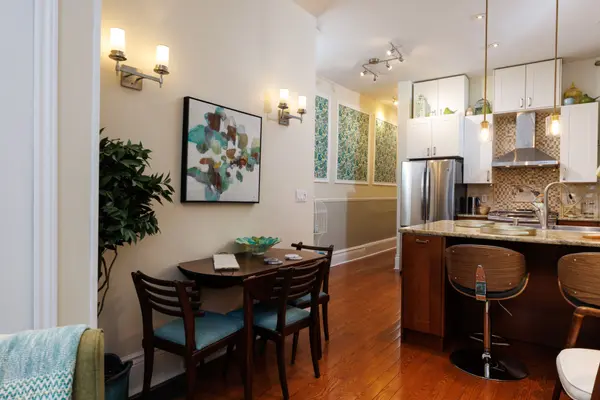 235 Markham ST, Toronto C01, ON M6J 2G7