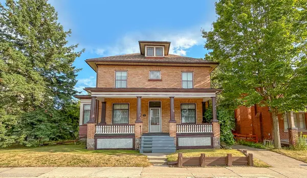 33 Fairbanks ST, Oshawa, ON L1H 2L7