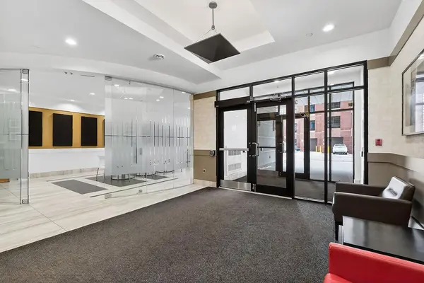 330 Loretta AVE S #906, Dows Lake - Civic Hospital And Area, ON K1S 4E8