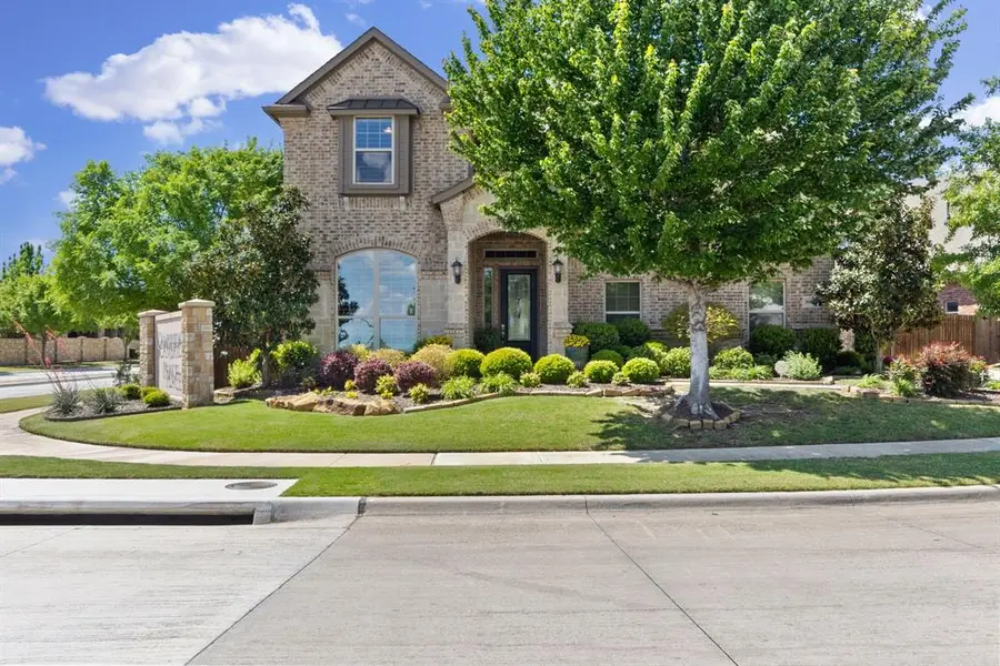 5901 Richmond Drive, North Richland Hills, TX 76180