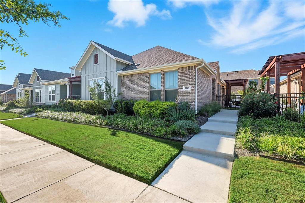 1029 3rd Street, Argyle, TX 76226