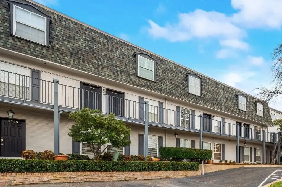 7801 Royal Lane, Dallas, TX 75230