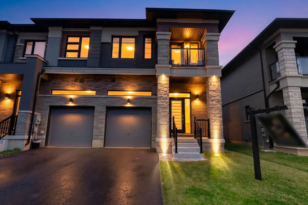 16 Dennis AVE, Brantford, ON N3V 0C1