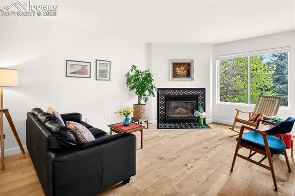 3427 Trenary LN, Colorado Springs, CO 80918