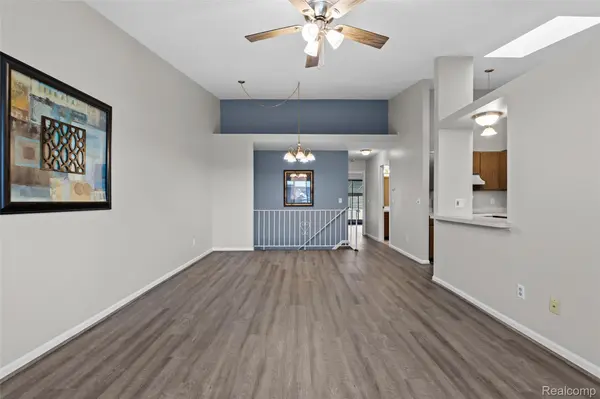 62072 Yorktown - Unit 4, South Lyon, MI 48178