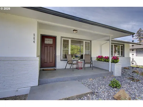 964 G ST, Washougal, WA 98671