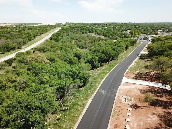 149 Hanna Oak Court, Bridgeport, TX 76426