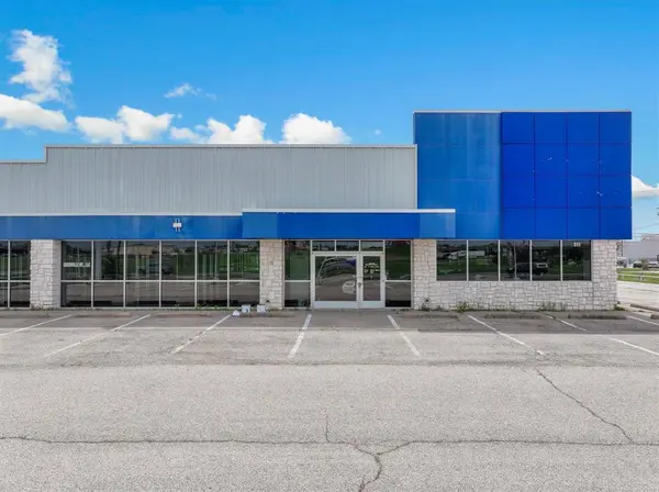 7311 Interstate Highway 30, Greenville, TX 75402