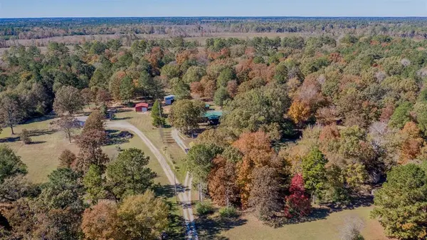4896 Quiet Acres Road, Shreveport, LA 71107