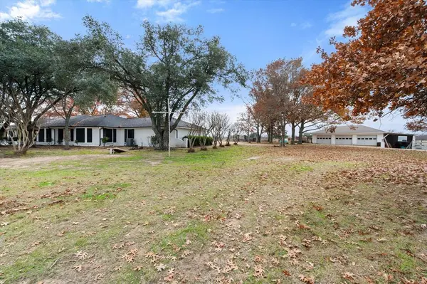 9926 NW County Road 1390, Blooming Grove, TX 76626