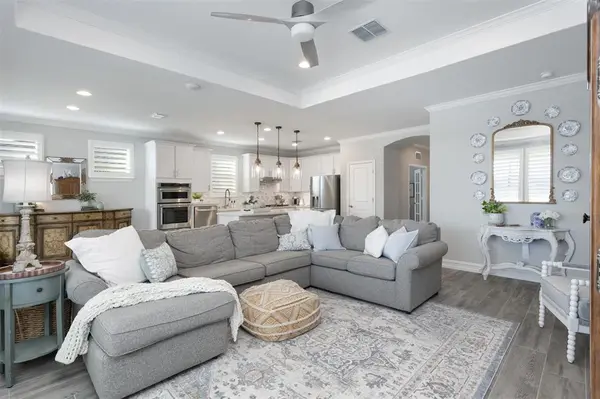 944 Memorial Drive, Little Elm, TX 76227