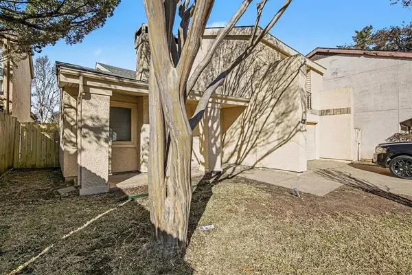 1606 Hawthorne Drive, Arlington, TX 76012