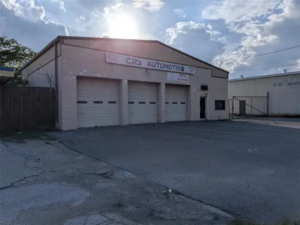 213 N Saginaw Boulevard, Saginaw, TX 76179