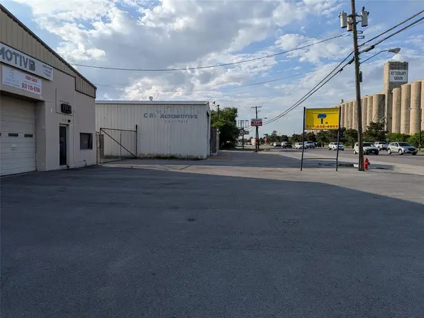 213 N Saginaw Boulevard, Saginaw, TX 76179