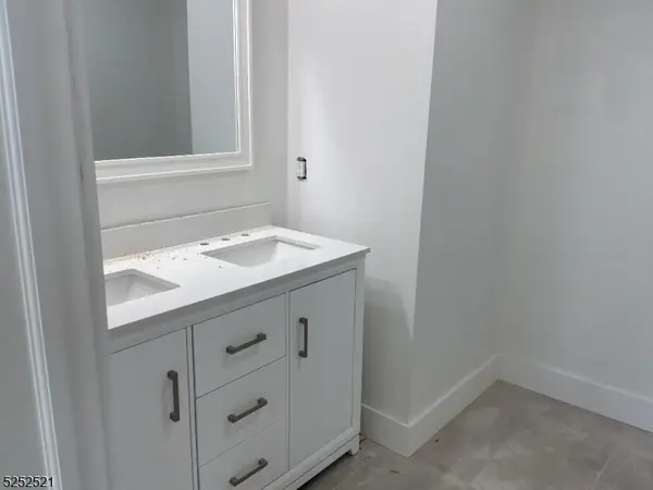 301 Chilton, Elizabeth City, NJ 07208