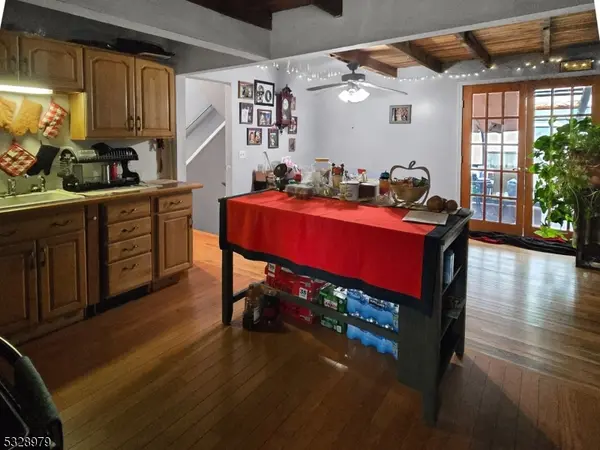 284 Milford-Mt Pleasant Rd, Milford Boro, NJ 08848