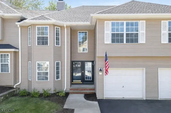 4 Jumping Brook Pl, Clinton Twp., NJ 08801