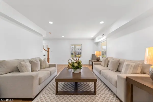 101 Bayberry Ln, Willingboro Twp., NJ 08046