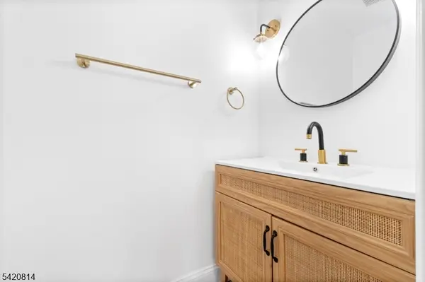 101 Bayberry Ln, Willingboro Twp., NJ 08046