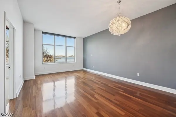 8100 River Rd #209, North Bergen Twp., NJ 07047