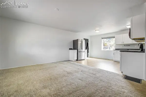 123 Hayes DR, Colorado Springs, CO 80911