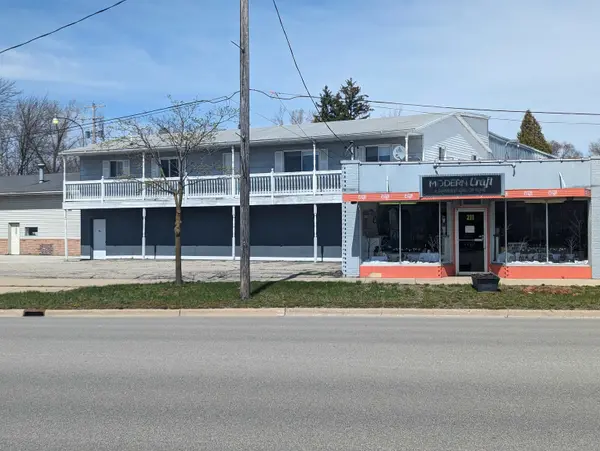 211 E Huron RD, Au Gres Twp, MI 48703