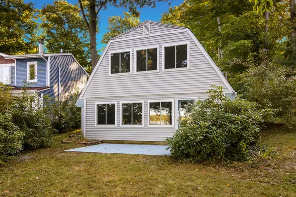 4032 Water View DR, Green Lake Twp, MI 49637