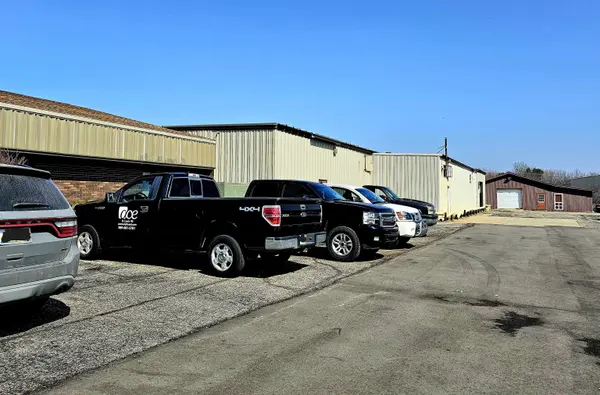 800 Woodside DR, St Louis, MI 48880