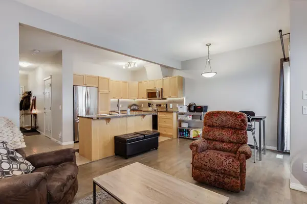 620 Luxstone LNDG SW #504, Airdrie, AB T4B 0B5