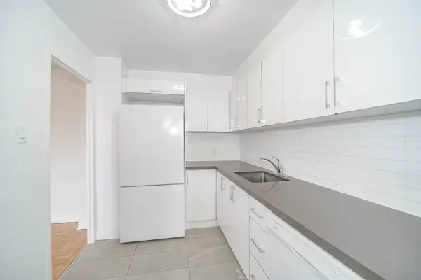 6200 Bathurst ST #507, Toronto C07, ON M2R 2A3