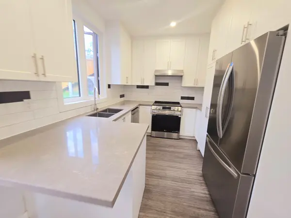 94 Barrington AVE #Laneway Suite, Toronto E03, ON M4C 4Z1