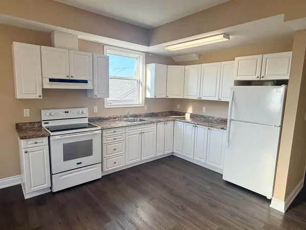 750 Albert ST #2, Oshawa, ON L1H 4T6