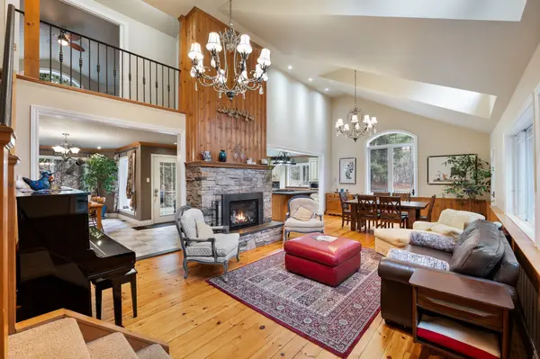 115 Fog RD, King, ON L7B 1A3