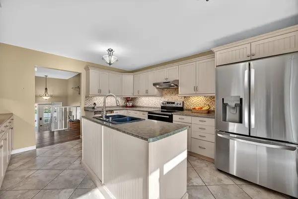 7 Batteaux RD, Clearview, ON L0M 1P0