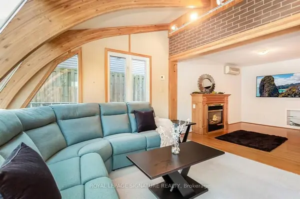 153 Ulster DR, Oakville, ON L6L 3P3