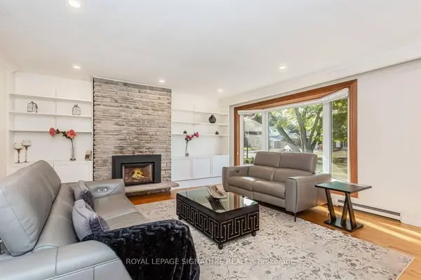 153 Ulster DR, Oakville, ON L6L 3P3