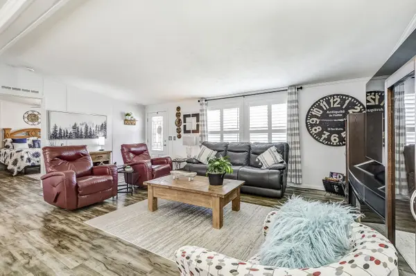 17 Silver Aspen DR, Haldimand, ON N0A 1L0